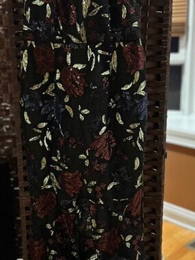 Black Floral Embroidered Mid- Elegant Evening Wear